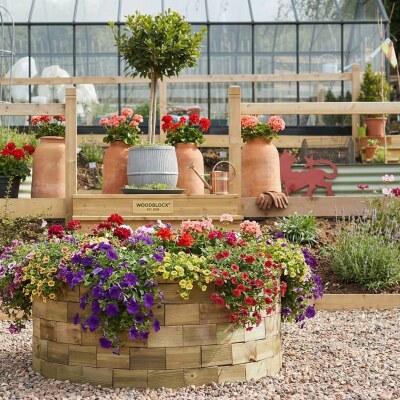 Høj cirkulær seng / 124 x 55 cm