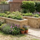 H-formet træplantekasse / 225 x 165 x 55 cm