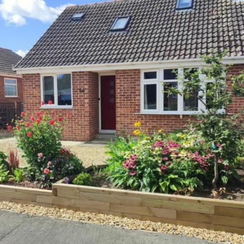 Andreas forhave med nye højbede